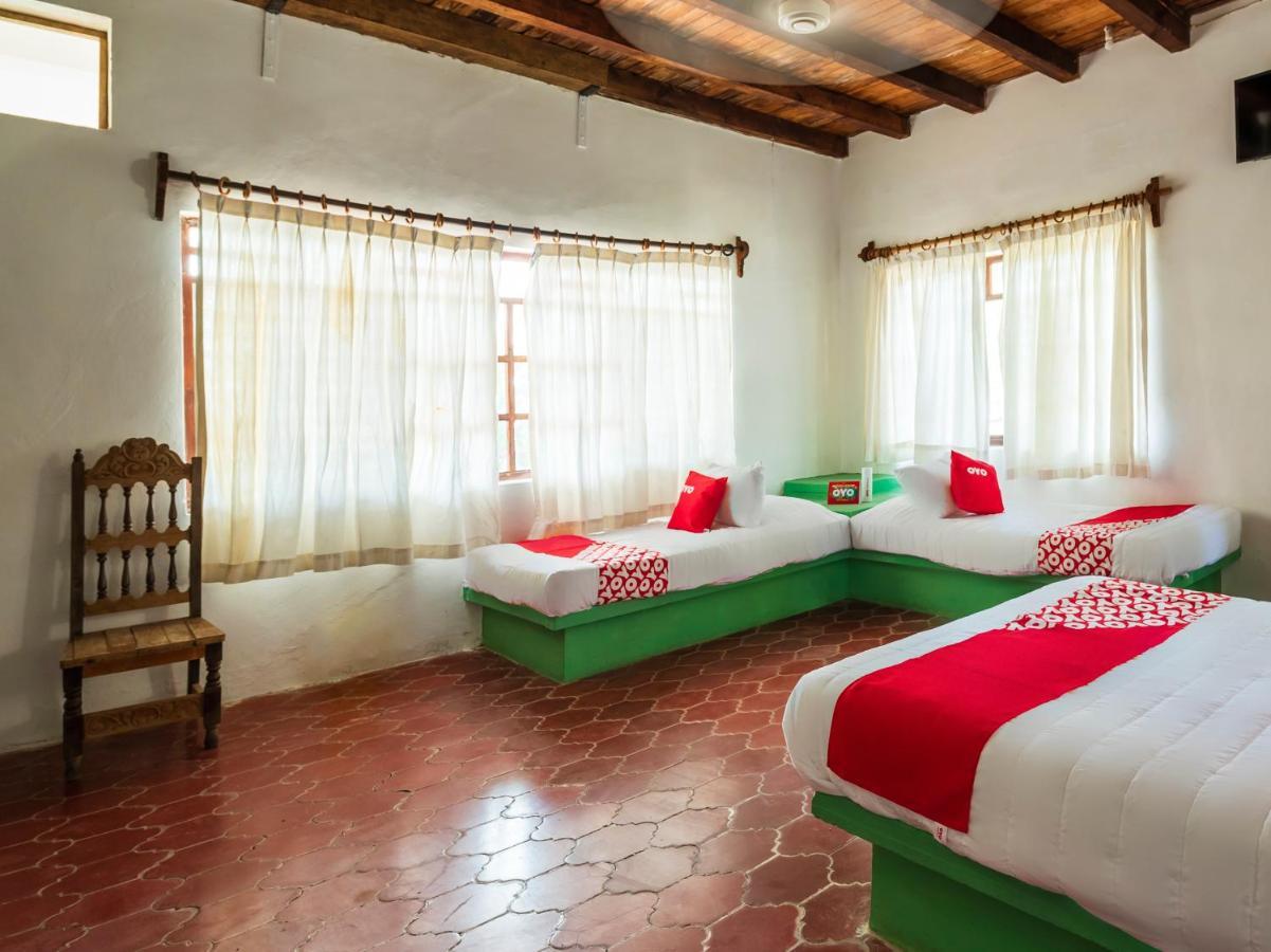 Oyo Hotel Sands Barra de Navidad Exterior photo